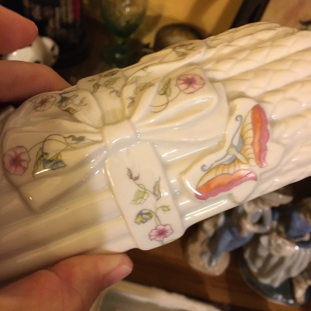 Elizabeth Arden Vintage talc holder